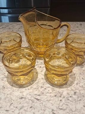 Amber Glass Pitcher and 4 Dessert Cups - Home Dining
